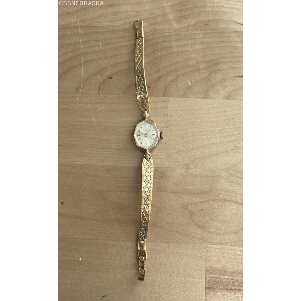 Vintage Timex Women's Gold Tone Octagonal Dress Watch Lattice Band 6.75 inch